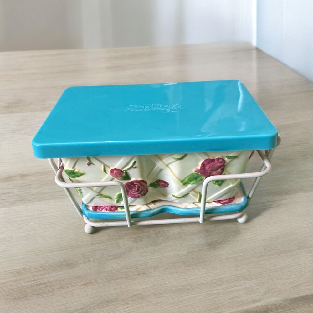 Temp-Tations Presentable Ovenware By Tara Roses 1Qt Loaf Pan W/Trivet Rack & Lid